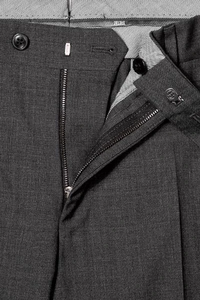 HILTL Hose Piacenza 33349/34600/10 Contemporary Fit, Schurwolle Super120, Anthrazit 5 HILTL Hose Piacenza 33349/34600/10 Contemporary Fit, Schurwolle Super120, Anthrazit – Bild 3
